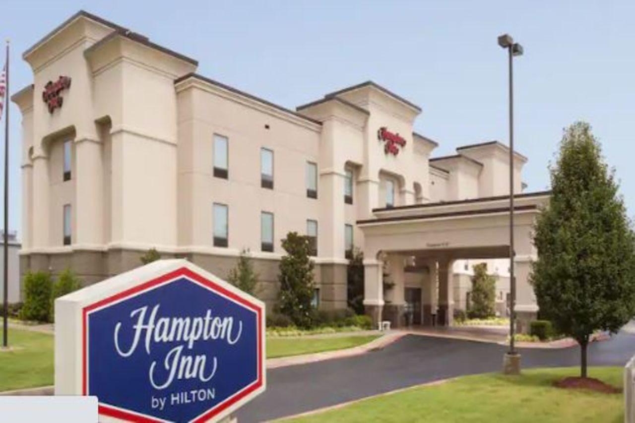 Hampton Inn Siloam Springs Exterior photo