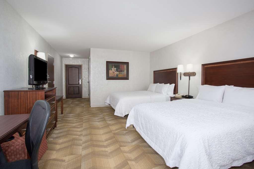 Hampton Inn Siloam Springs Room photo