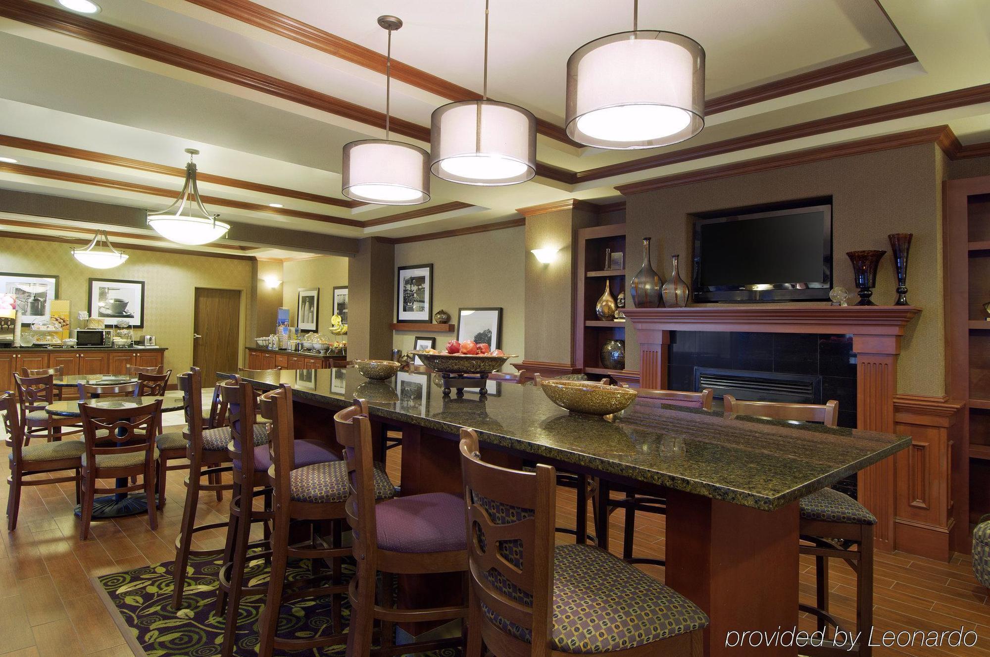 Hampton Inn Siloam Springs Exterior photo