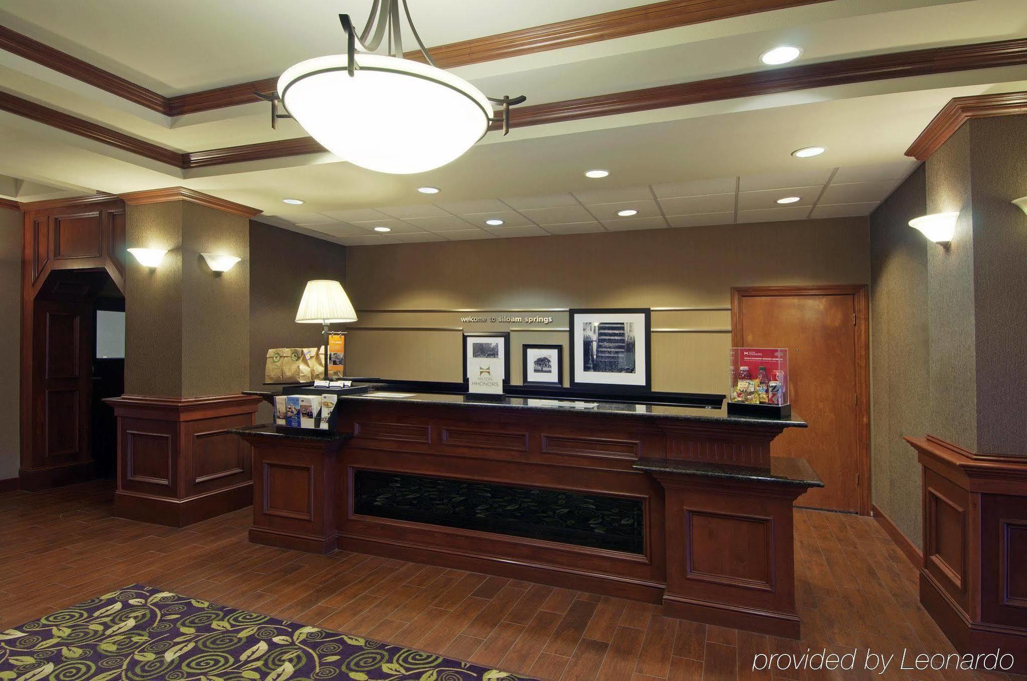 Hampton Inn Siloam Springs Exterior photo