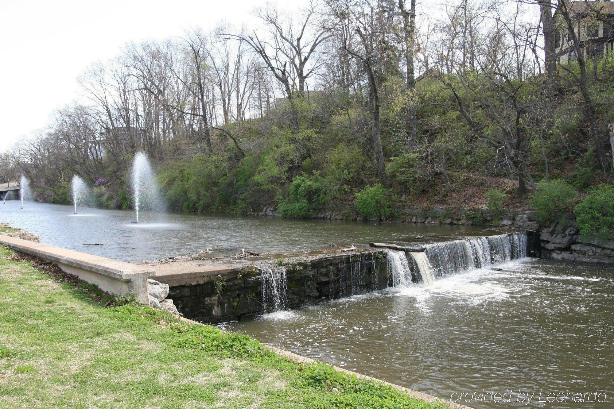 Hampton Inn Siloam Springs Facilities photo