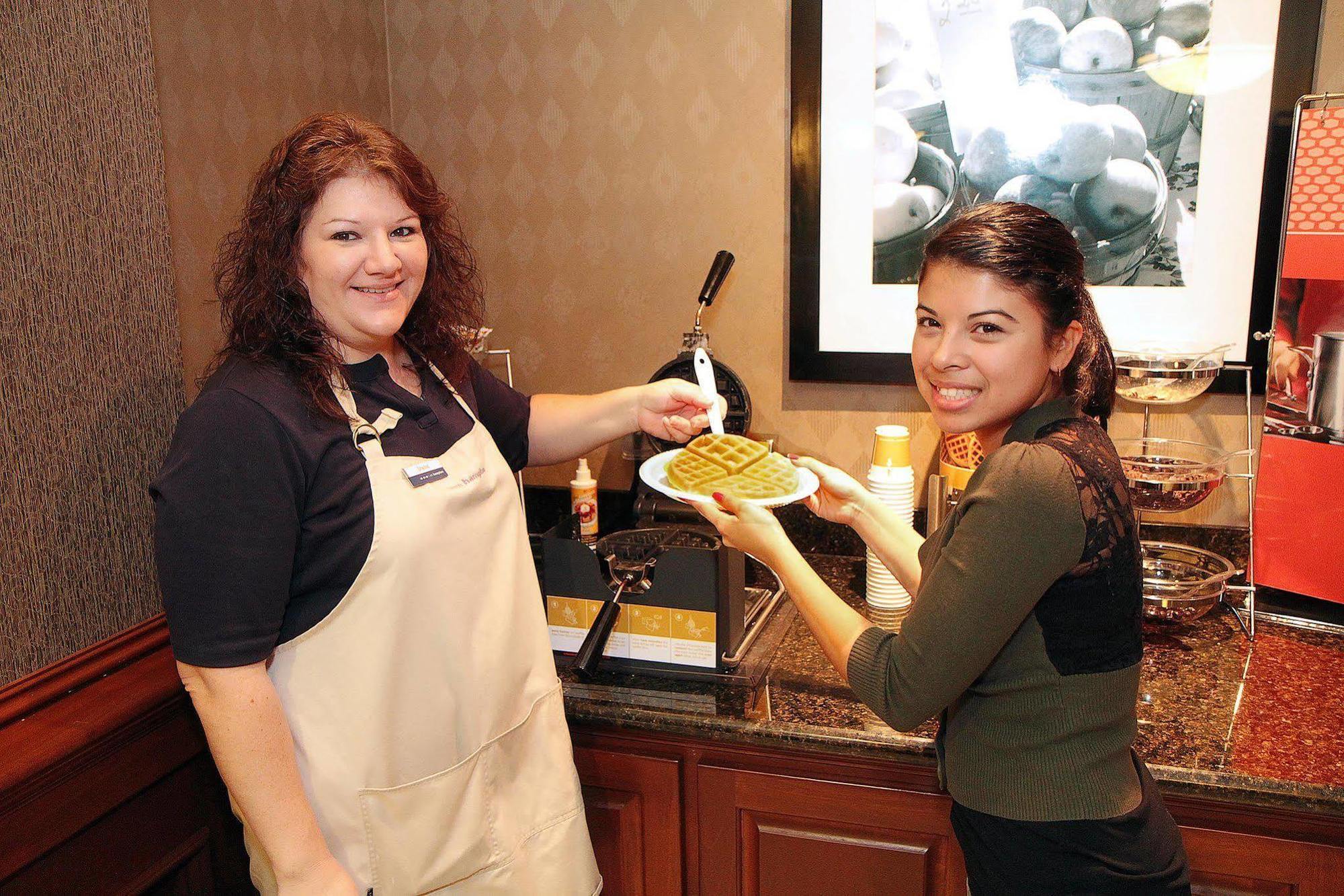 Hampton Inn Siloam Springs Restaurant photo