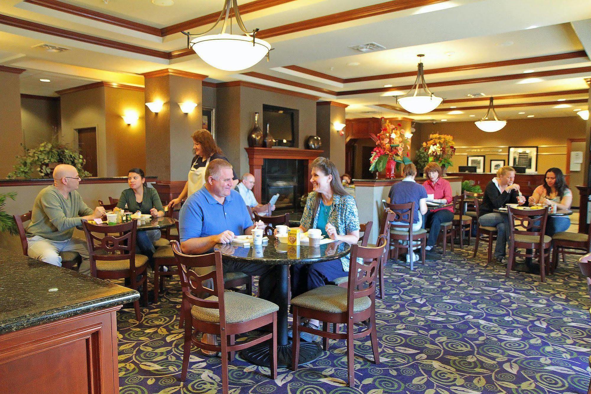 Hampton Inn Siloam Springs Restaurant photo