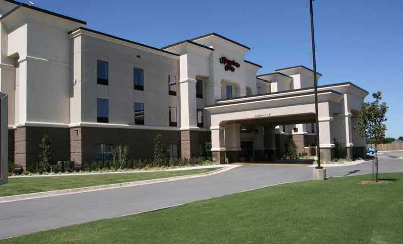 Hampton Inn Siloam Springs Exterior photo